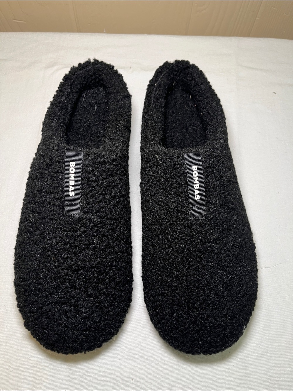 Bombas Black Sherpa Slip-On Comfort Loafers - Picture 2 of 12